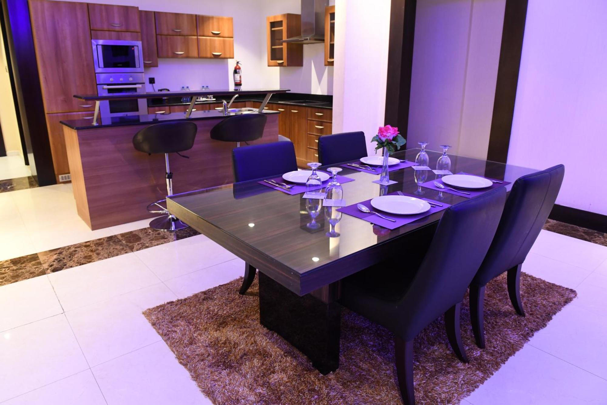 Ista Suites Seef Manama Exterior foto