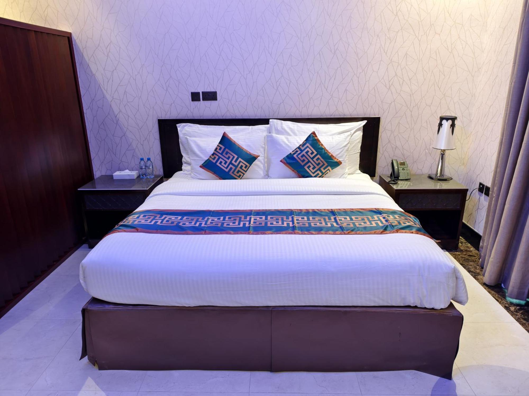 Ista Suites Seef Manama Exterior foto