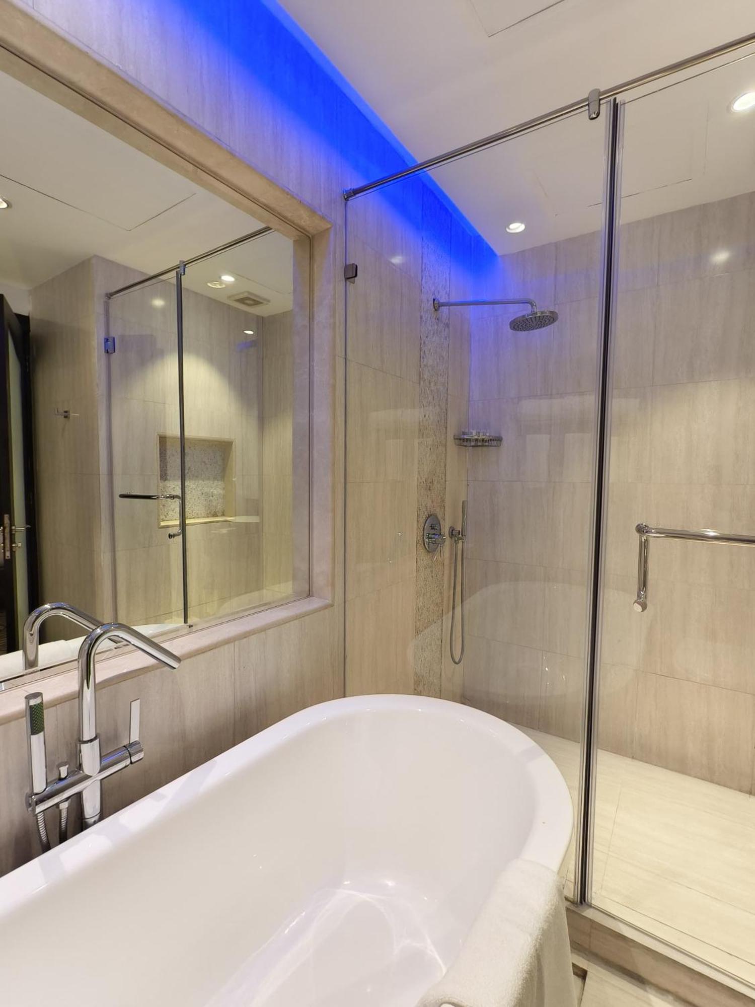 Ista Suites Seef Manama Exterior foto