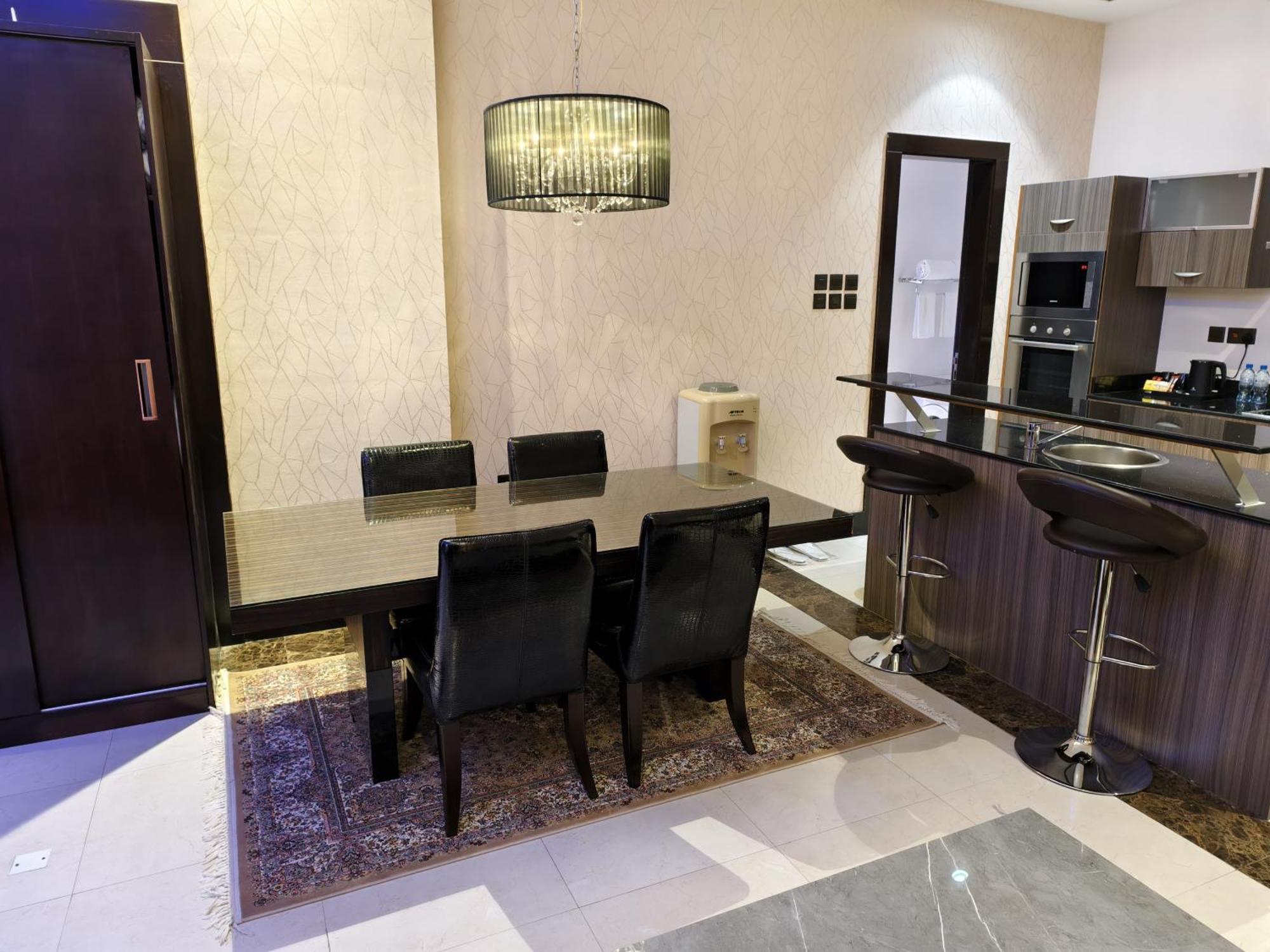Ista Suites Seef Manama Exterior foto