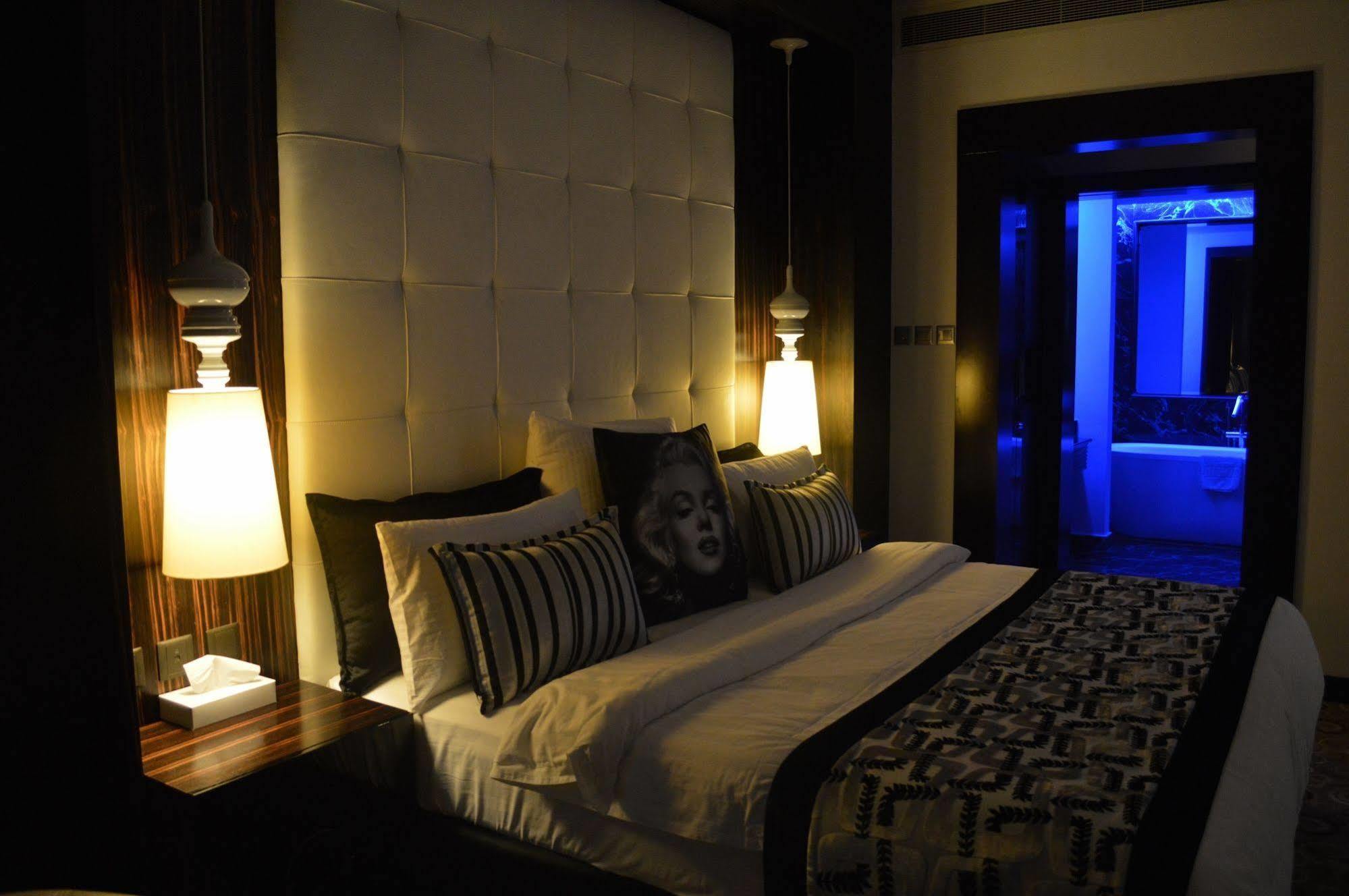Ista Suites Seef Manama Exterior foto
